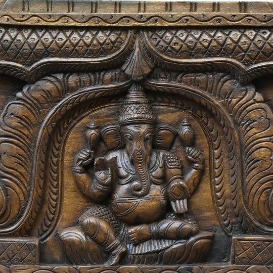 Wooden Ganesha wall hanging With Daimond Patterns 37"