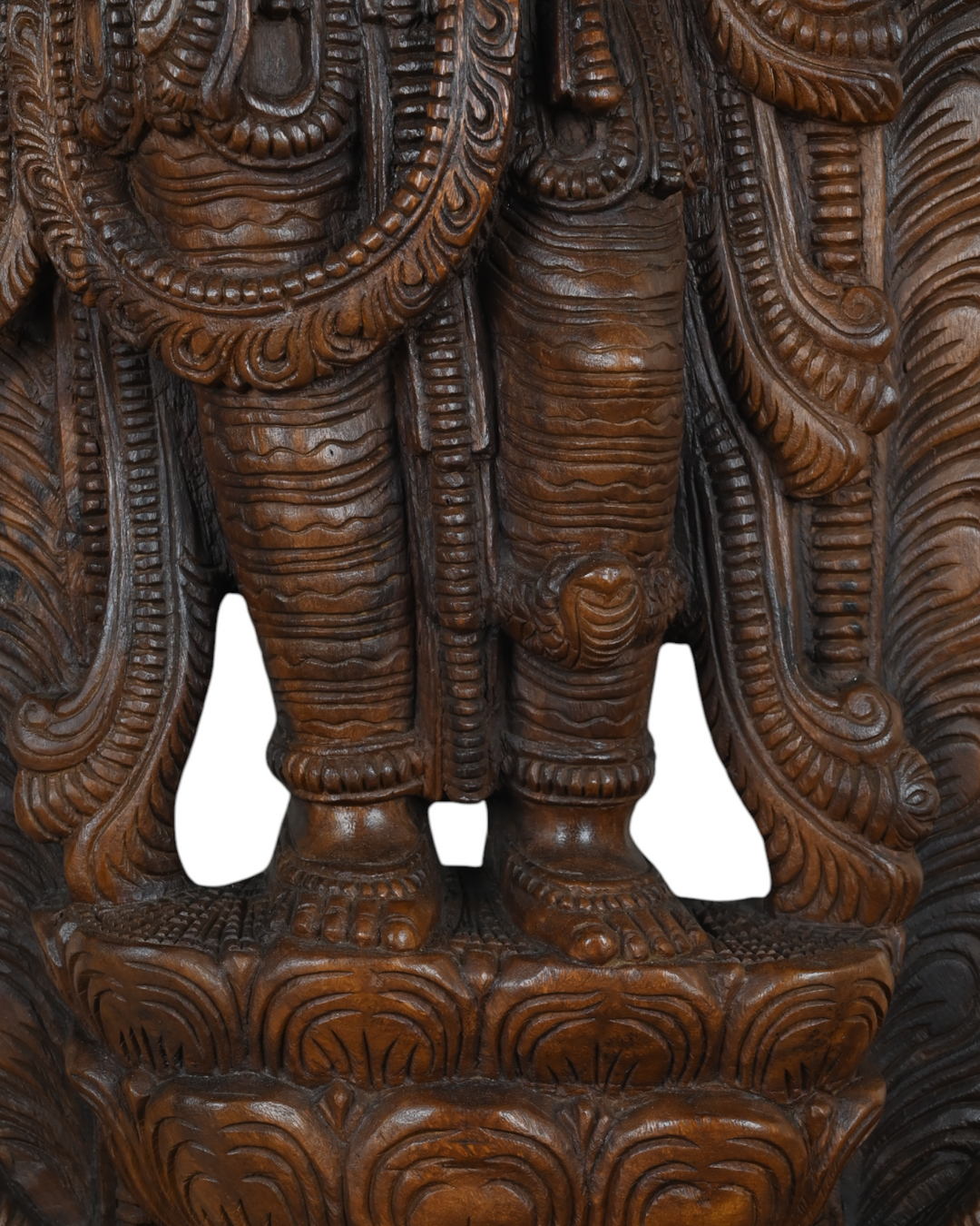 Hindu Deity Garuda in Devotional Worship 60"